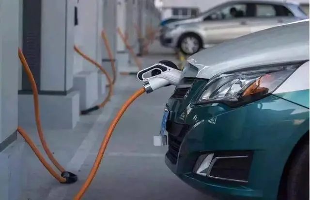 气温骤降,别让你的爱车“瑟瑟发抖” 气温骤降,别让你的爱车“瑟瑟发抖”